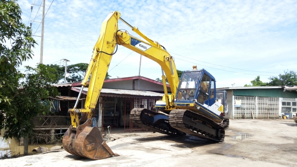 ขายด่วน รถแม็คโคร  KOBELCO SK120 LC MARK ///  มารค์ทีซีเรียสูงชั่วโม่งทำงานน้อย รถนอกนำเข้าไม่เคยใช้งานในเมืองไทยเลย