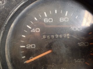 ขาย 6 ล้อติดเฮี๊ยบ 3 ตัน อิซุชูร็อคกี้ 175 แรง ปี 45 ยาว 6 เมตร