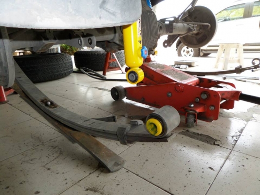 รับแก้ปัญหาช่วงล่าง รถกระบะ Mazda by Shock Profender