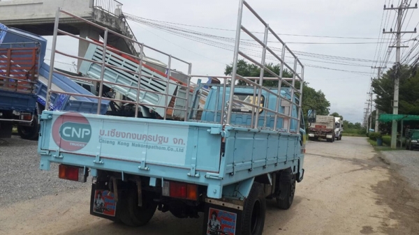 ขายรถ ISUZU NKR 4 ตา 6 ล้อ กระบะบรรทุก ขายรถ ISUZU NKR 4 ตา 6 ล้อ กระบะบรรทุก