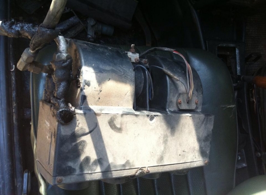 ตู้แอร์Benz คลาสสิค ต่อกับช่องแอร์เดิม ราคาเบาๆ