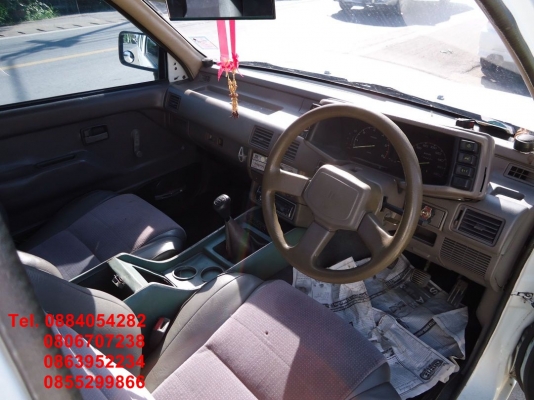 ขาย Isuza 4d van สีขาวสวย ปี 2533 ราคา 85,000 บาท +++++++++ ขาย Isuza 4d van สีขาวสวย ปี 2533 ราคา 85,000 บาท +++++++++