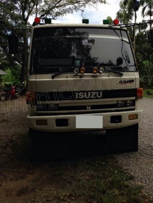 รถบรรทุก 6 ล้อดั้มพ์ ISZUZU