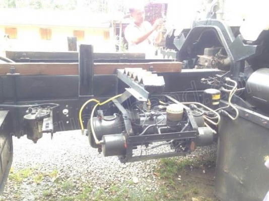 รถบรรทุก 6 ล้อดั้มพ์ ISZUZU