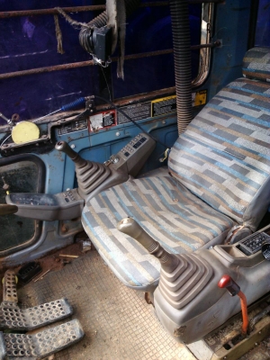 ขายหัวเก๋ง EX 200-2  เดิมฯ สวยฯ ราคาต่อรองได้ครับ