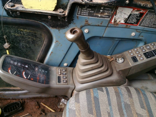 ขายหัวเก๋ง EX 200-2  เดิมฯ สวยฯ ราคาต่อรองได้ครับ