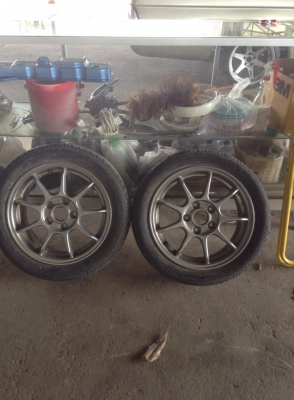 ล้อแท้ๆคัฟ  มีคู่เดียว  5รู114  กว้าง6.5  ขอบ16  ใส่คู่น่า กำลังสวย   ล้อสีเดิม  ไม่เคยทำสี  ไม่เคยใช้ในไทย   ราคา3800  บาท