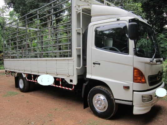 ขายหกล้อเมก้า 150 ยาว 5.60 ม. วิ่ง 8 หมื่นกว่าๆแท้มี Bookservice เช็กได้ครับ รถสวยกิ๊บ สภาพป้ายแดง