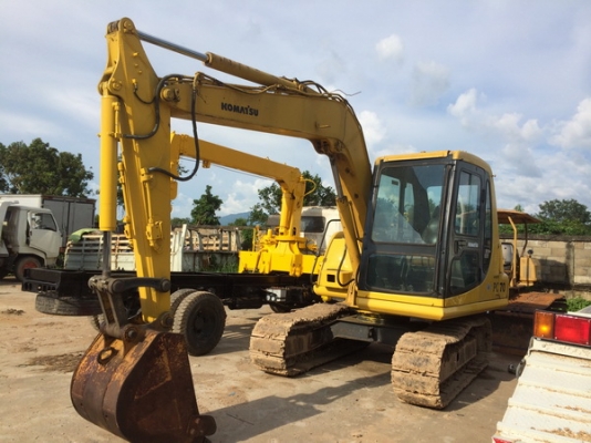 ขาย รถขุด KOMATSU PC70-7 มีรถจัดส่งให้ ขาย รถขุด KOMATSU PC70-7 มีรถจัดส่งให้