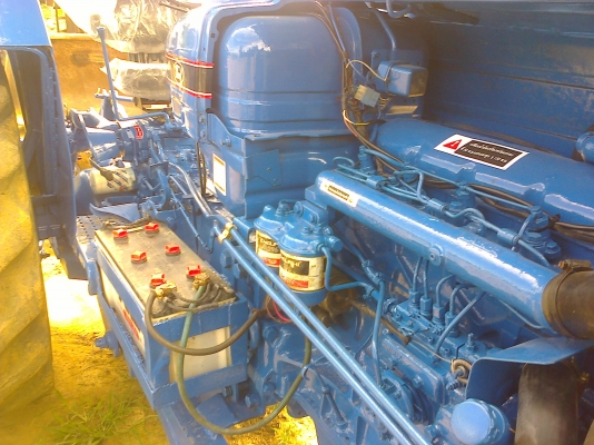 ขายรถไถฟอดร์  6600 ดันหน้า  หาง  7  พร้อมใช้  ไม่มีเล่ม