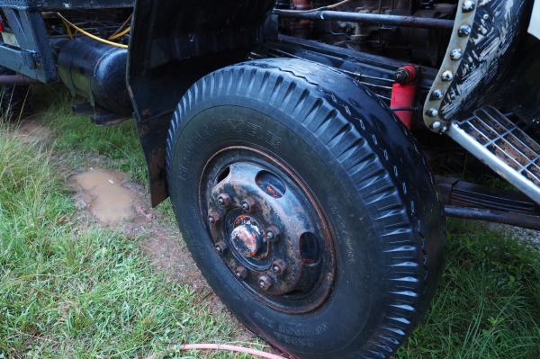 ขายรถเทรลเลอร์ 10 ล้อ Hino ท้ายลาด 2 เพลา สำหรับขึ้นแบ็คโฮขนาด 200 พร้อมบันไดใหม่