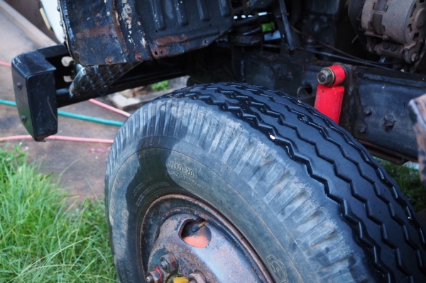 ขายรถเทรลเลอร์ 10 ล้อ Hino ท้ายลาด 2 เพลา สำหรับขึ้นแบ็คโฮขนาด 200 พร้อมบันไดใหม่