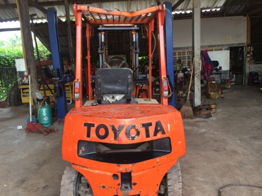 ขายถูก FORKLIFT 2 TON TOYOTA  4FGL20 สวยๆ
