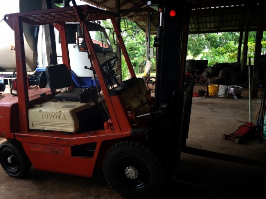 ขายถูก FORKLIFT 2 TON TOYOTA  4FGL20 สวยๆ