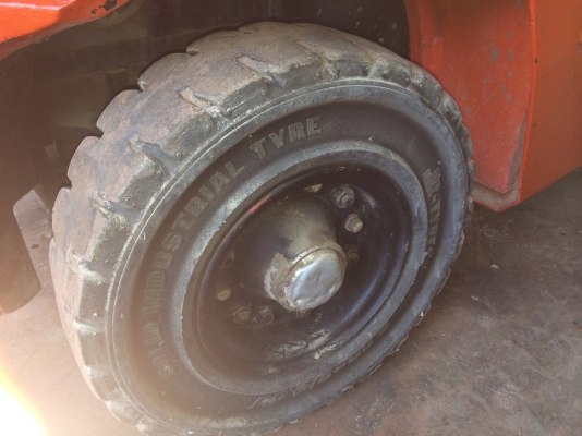 ขายถูก FORKLIFT 2 TON TOYOTA  4FGL20 สวยๆ