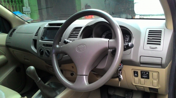 ขายวีโก้ 4 ประตู ปี 2011 วิ่ง5xxxx โล ขายวีโก้ 4 ประตู ปี 2011 วิ่ง5xxxx โล