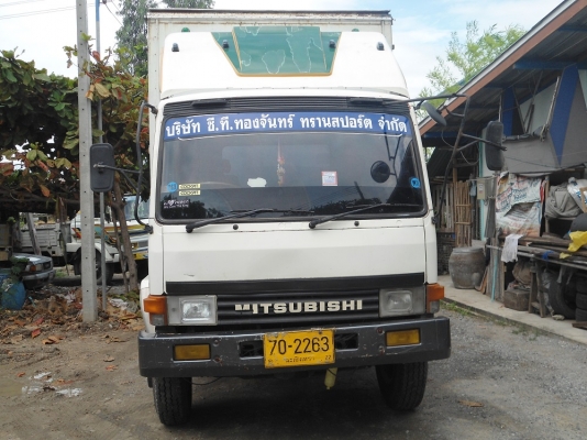 ขายรถ 6 ล้อ ตู้ 10 บาน ไม่มีเสากลาง