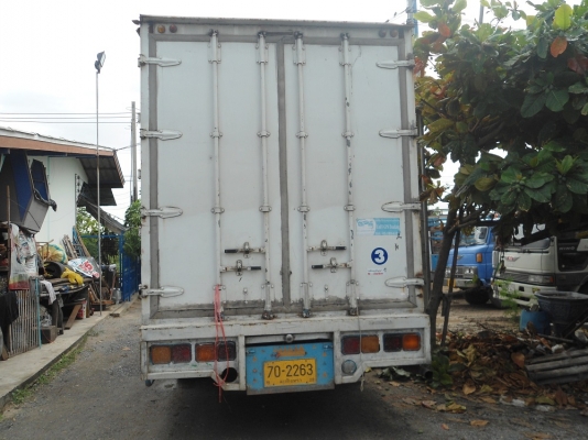 ขายรถ 6 ล้อ ตู้ 10 บาน ไม่มีเสากลาง