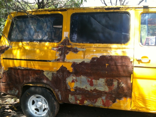 Ford Transit ทะเบียน ขาย 65,000 บาท