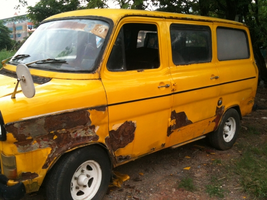 Ford Transit ทะเบียน ขาย 65,000 บาท