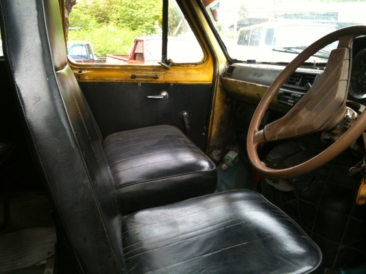 Ford Transit ทะเบียน ขาย 65,000 บาท