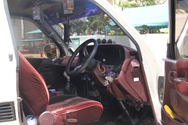 รถตู้มือสอง