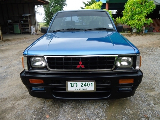 กระบะ  L 200     แอ  เย็น เจี๋ยบ  เพลงเพลาะ  เครื่องดี สี รูไซ   ภายในสวย  แม็กสวย  เครื่องยนต์ ดี  เกียร์ดี เฟืองท้ายดี  ไม่หอน