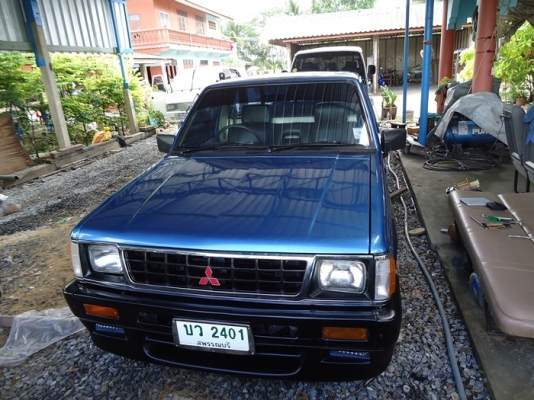 กระบะ  L 200     แอ  เย็น เจี๋ยบ  เพลงเพลาะ  เครื่องดี สี รูไซ   ภายในสวย  แม็กสวย  เครื่องยนต์ ดี  เกียร์ดี เฟืองท้ายดี  ไม่หอน