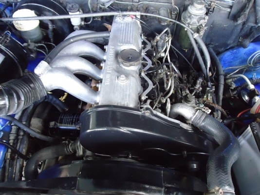 กระบะ  L 200     แอ  เย็น เจี๋ยบ  เพลงเพลาะ  เครื่องดี สี รูไซ   ภายในสวย  แม็กสวย  เครื่องยนต์ ดี  เกียร์ดี เฟืองท้ายดี  ไม่หอน