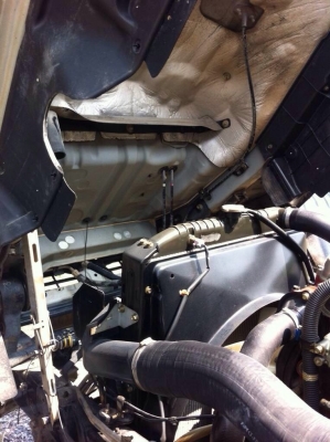 ขายหัวแชสซีหกล้อ HINO MEGA เครื่อง 150 แรง ปี 49 ทะเบียนพร้อม