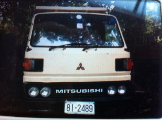 หกล้อดั้ม 3 คิว มี 3 คันครับ