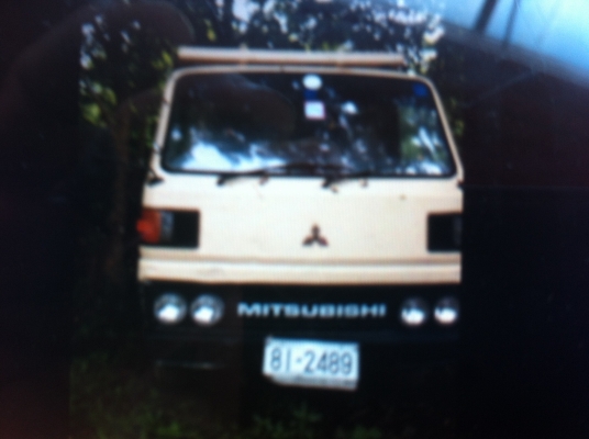 หกล้อดั้ม 3 คิว มี 3 คันครับ