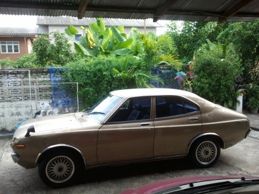 ขายรถเก๋ง DATSUN 4ประตู JP710 ปี 2518ทะเบียนครบ