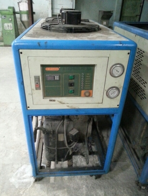 เครื่องทำน้ำเย็น Chiller ไต้หวัน เหมา 2 ตัว (ต้องซ่อม) เครื่องทำน้ำเย็น Chiller ไต้หวัน เหมา 2 ตัว (ต้องซ่อม)