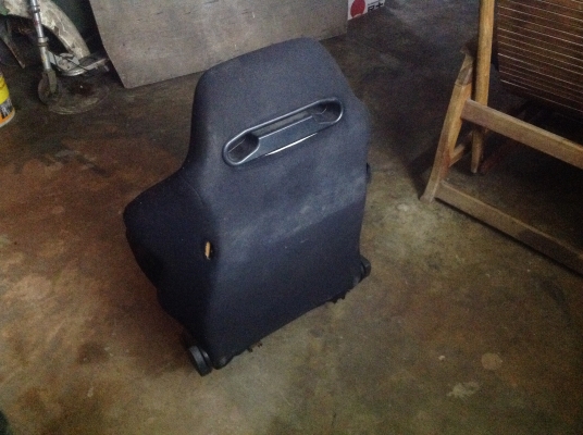 ขายrecaroหมอนตาข่ายกับsr1ตัวคับ