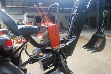 ขายชุดแบคโฮขุดท้าย Agrimax AB60 สำหรับติดรถไถ ขายชุดแบคโฮขุดท้าย Agrimax AB60 สำหรับติดรถไถ