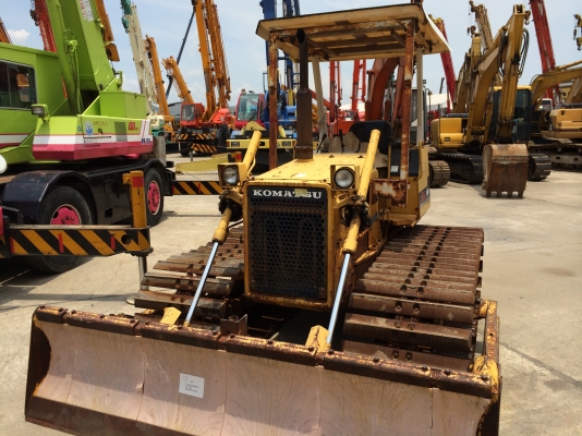 ขายแทรคเตอร์ KOMATSU D20PL-6 เก่านอกพร้อมใช้ ขายแทรคเตอร์ KOMATSU D20PL-6 เก่านอกพร้อมใช้