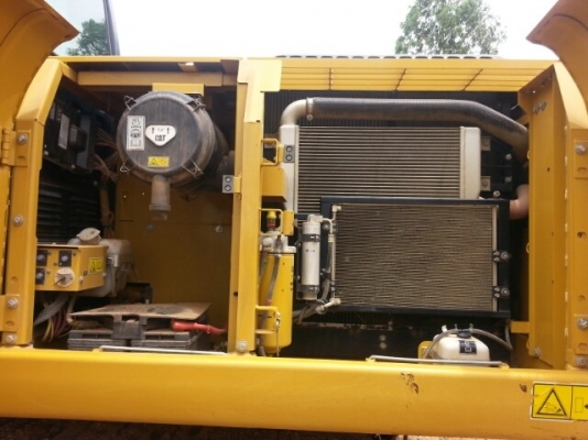 ขายแบคโค CAT 320D ใช้งานน้อย 3205ชม. สภาพใหม่เดิมทั้งคัน เอกสารใบอินวอร์ย  ราคา2,550,000  สนใจโทร090-8588220คุณนะ ID:narong498 หรือwww.truck.in.th/498