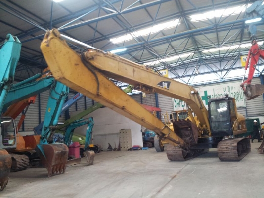320CL # ALF00184 : รถขุดแคต แขนยาว 15m.  by กุ้ง:0813062283