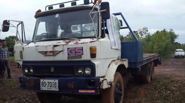 ขายด่วนเทรนเลอร์หางปลา10ล้อสองเพลาเครื่องEH700 165แรงเข็นแบคโฮ200สบายโทร0843923995