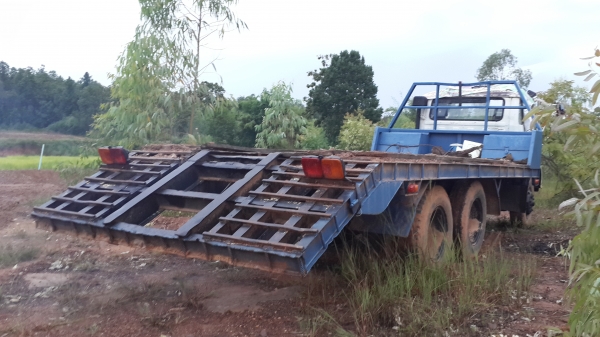 ขายด่วนเทรนเลอร์หางปลา10ล้อสองเพลาเครื่องEH700 165แรงเข็นแบคโฮ200สบายโทร0843923995