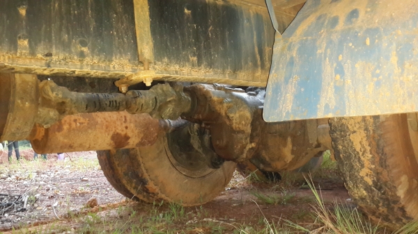 ขายด่วนเทรนเลอร์หางปลา10ล้อสองเพลาเครื่องEH700 165แรงเข็นแบคโฮ200สบายโทร0843923995