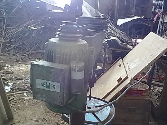 ขายสว่านแท่นไม่ได้ใช้แล้วคับ