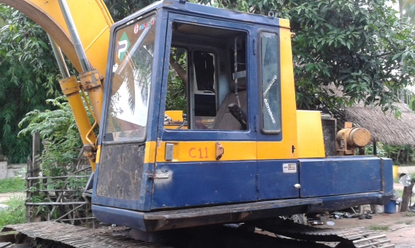ขาย Komatsu PC120-3  ด่วนมาก ๆ