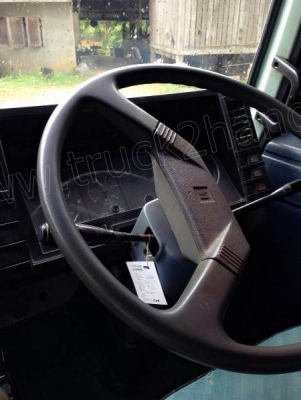 รถบรรทุก 6 ล้อดั้มพ์ ISUZU รุ่น FTR32H