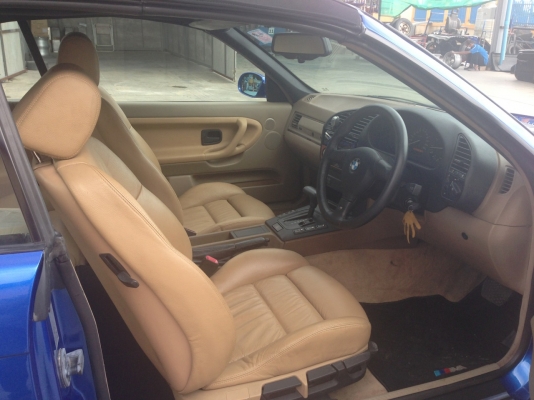 ขาย BMW 325 i CONVERTIBLE