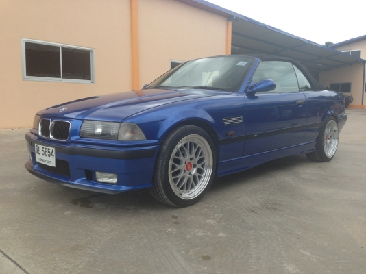 ขาย BMW 325 i CONVERTIBLE