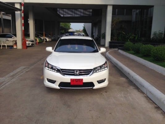 ขาย New Accord 2014 เครื่อง 2.0 EL NAVI TOP ขาวมุก