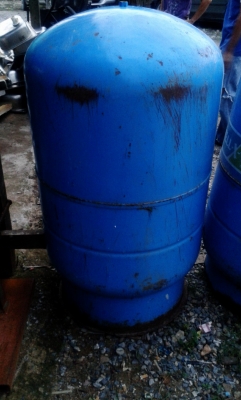 ถังเเรงดันน้ำขนาด200ลิตร ถังเเรงดันน้ำขนาด200ลิตร