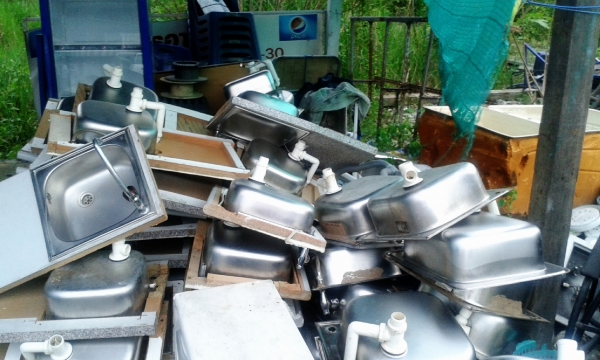 ซิงค์ล้างจานหลุมเดียว พร้องก๊อค ตัวละ 200 บ. ซิงค์ล้างจานหลุมเดียว พร้องก๊อค ตัวละ 200 บ.